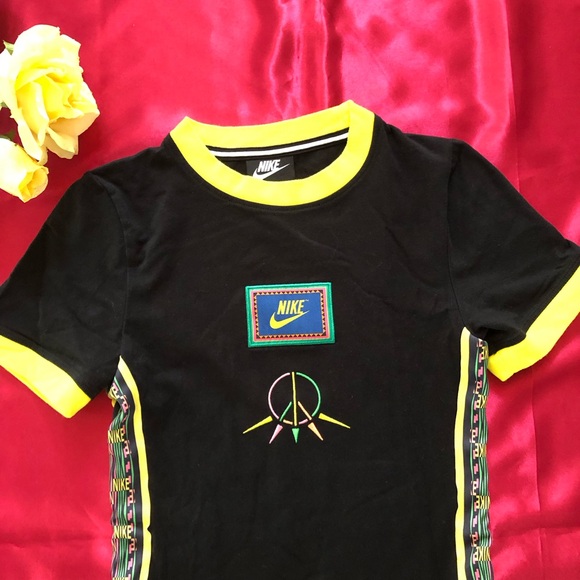 Nike Casual/T-Shirt Black Short Sleeve Dress With Crew Neck & Yellow Piping - Picture 3 of 8